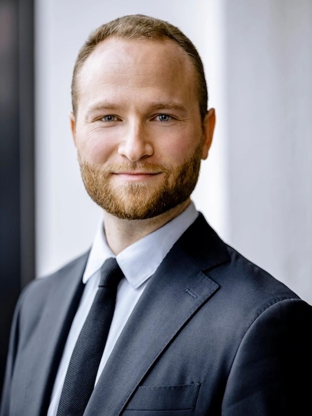 Rechtsanwalt Konstantin L. Bochnick, Porträt